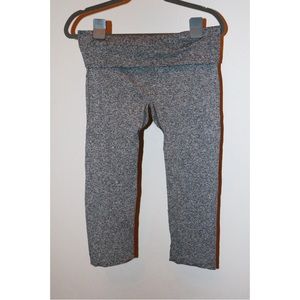 Women’s heathered grey leggings